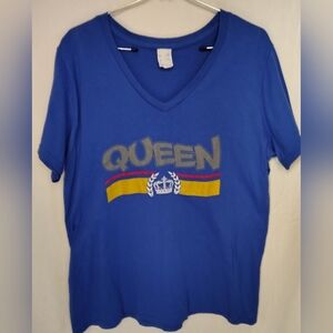 Queen Vintage Blue V-Neck T-Shirt Size XL